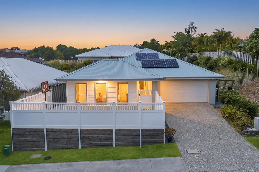 Upper Coomera 4房  Where Family Life Meets Effortless Living