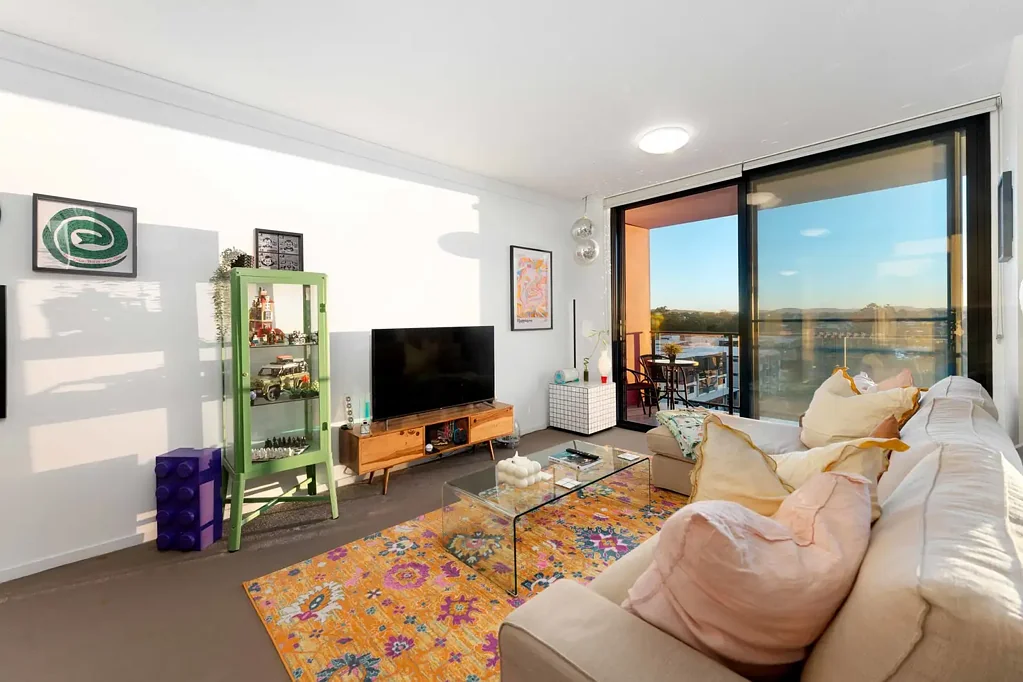 Nundah 2Zimmer Top-Floor Living with Views, Storage & Lifestyle – Welcome to Arlington