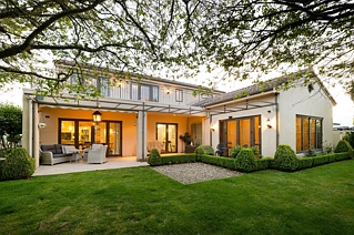 35 The Esplanade, Huntington, Hamilton