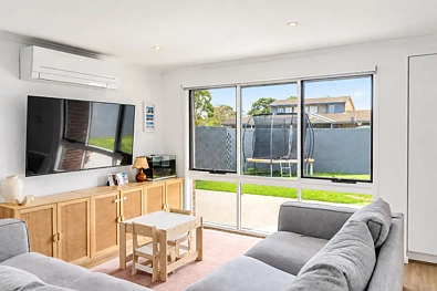 Silid Pahingahan - 9 Lakes Drive, Sunbury, VIC 3429