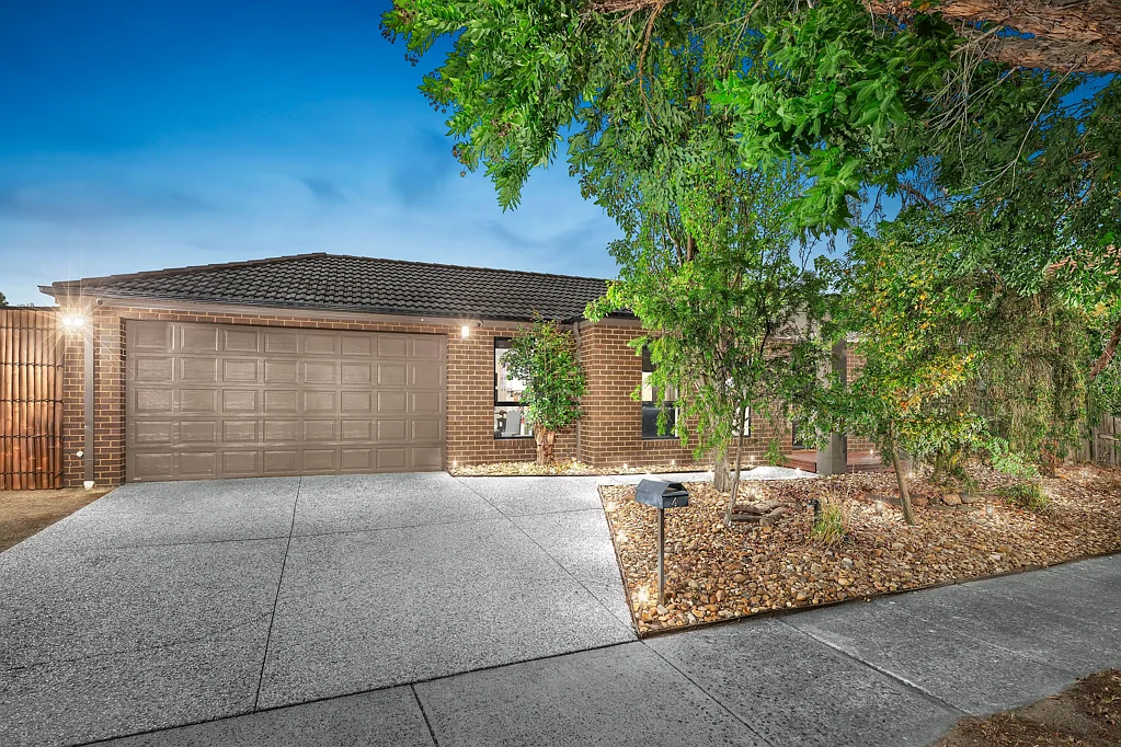 4 St Elmo Place, South Morang, VIC 3752