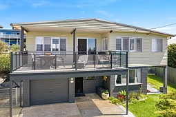 13 Shell  Street, Tuross Head