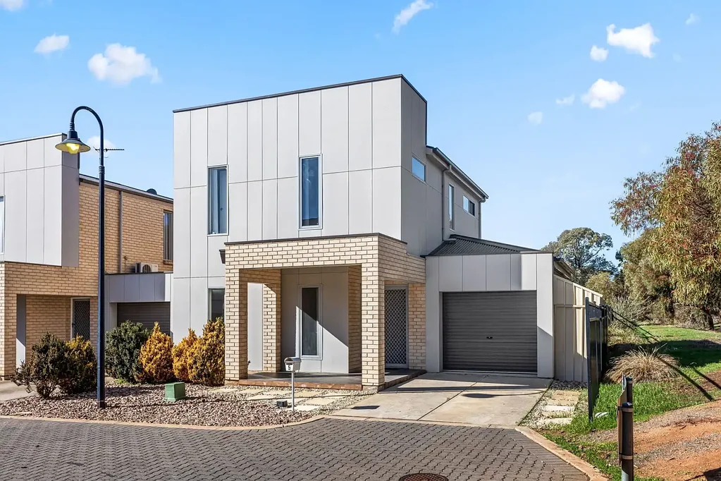 5 Parkside Walk, Smithfield Plains, SA 5114