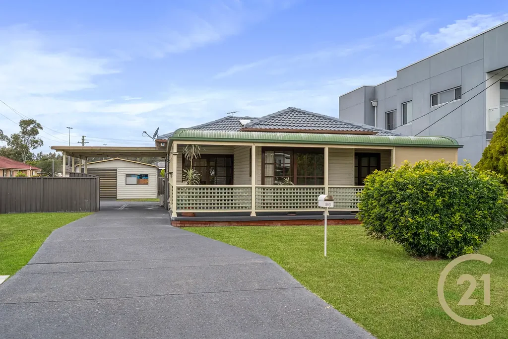 98 Webster Road, Lurnea, NSW 2170