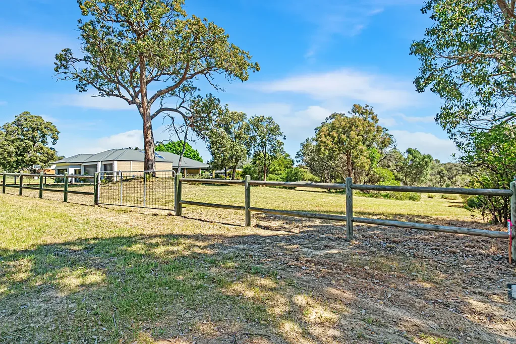 10 Heathridge Road, Gelorup, WA 6230