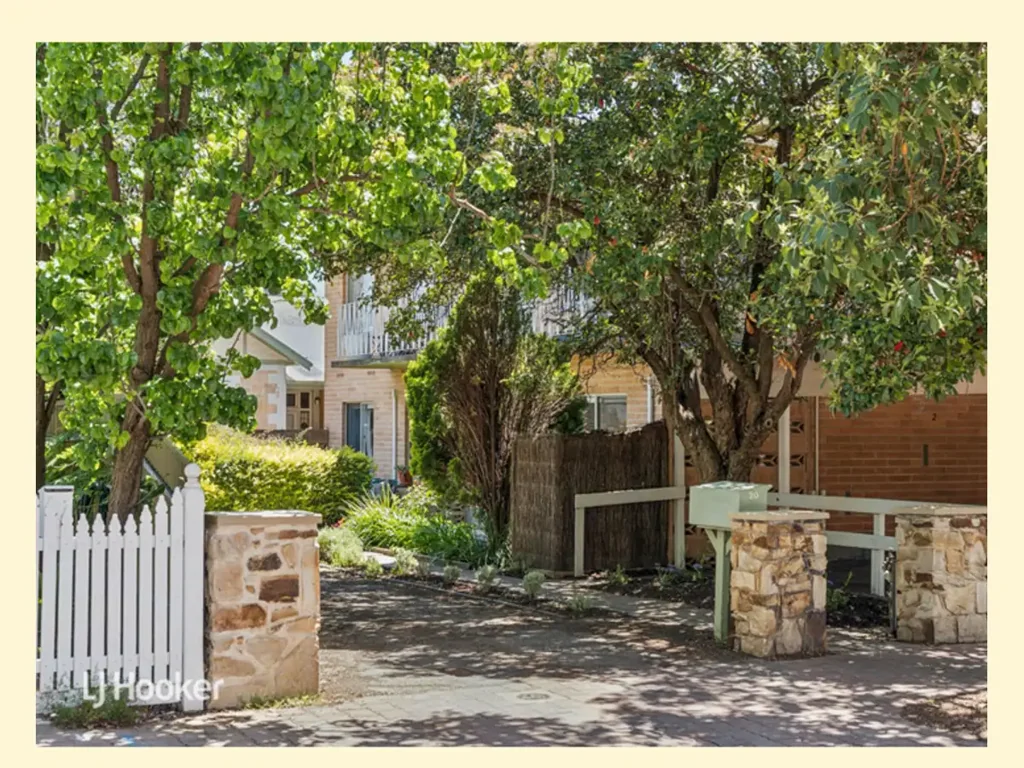 Unley 2房  Unley secluded yet central - it�s so very appealing