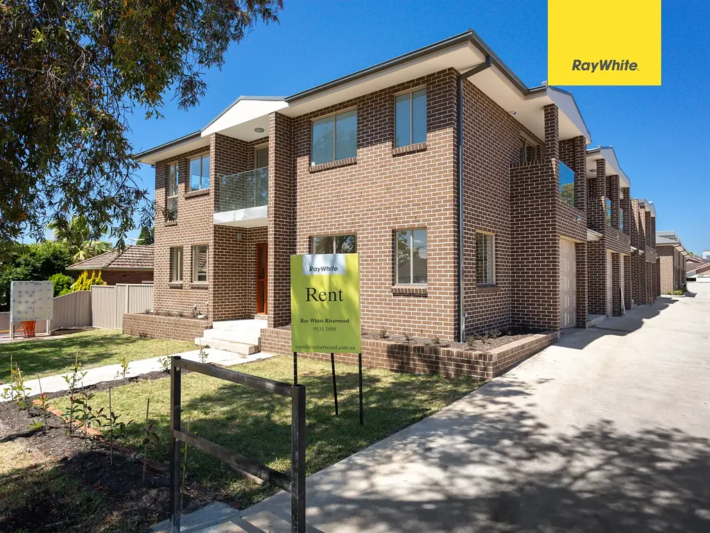 3 Bedroom 3 Bathroom Modern Townhouse for lease