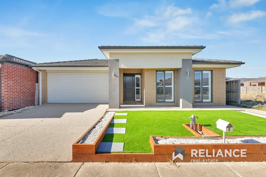 Impressive Family Home in Great Location!