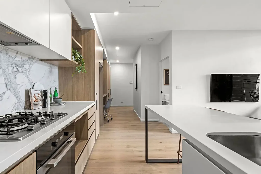Moonee Ponds 2Moenga Stay Local, Live exceptionally.