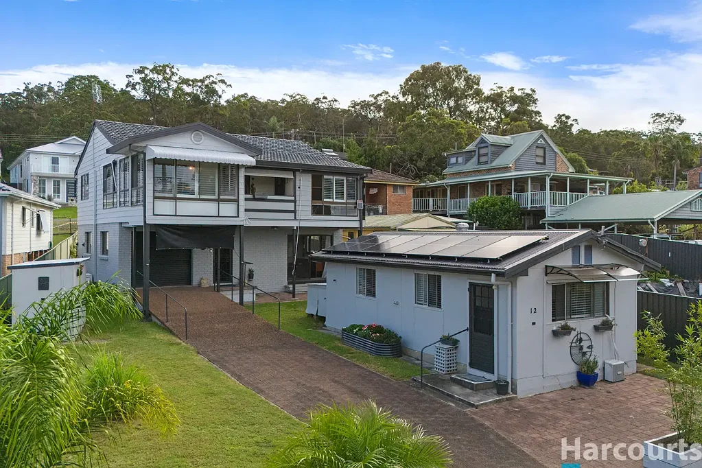 12 Waterside Avenue, Sunshine, NSW 2264