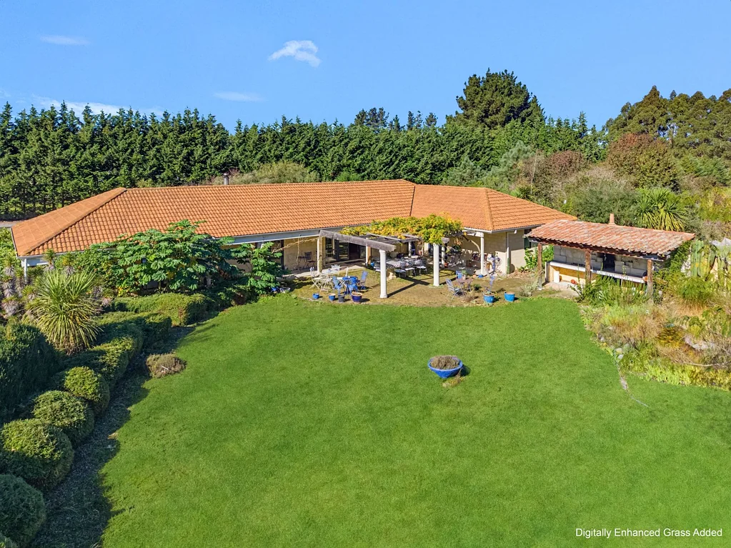 West Eyreton 2房  Country Entertainer. Vendor Demands Immediate Sale