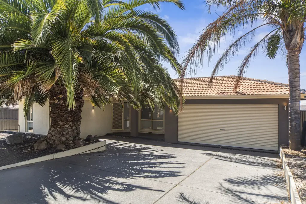 74 Orama Avenue, Carrum Downs, VIC 3201