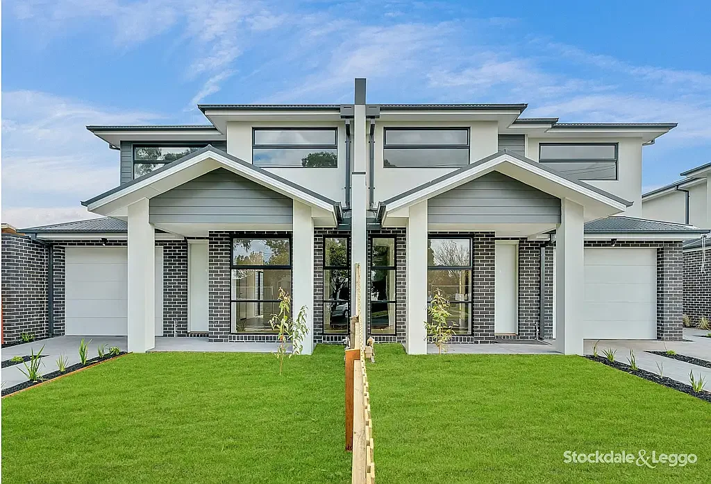 3 BEDROOM TOWNHOUSE FOR RENT IN LAVERTON!