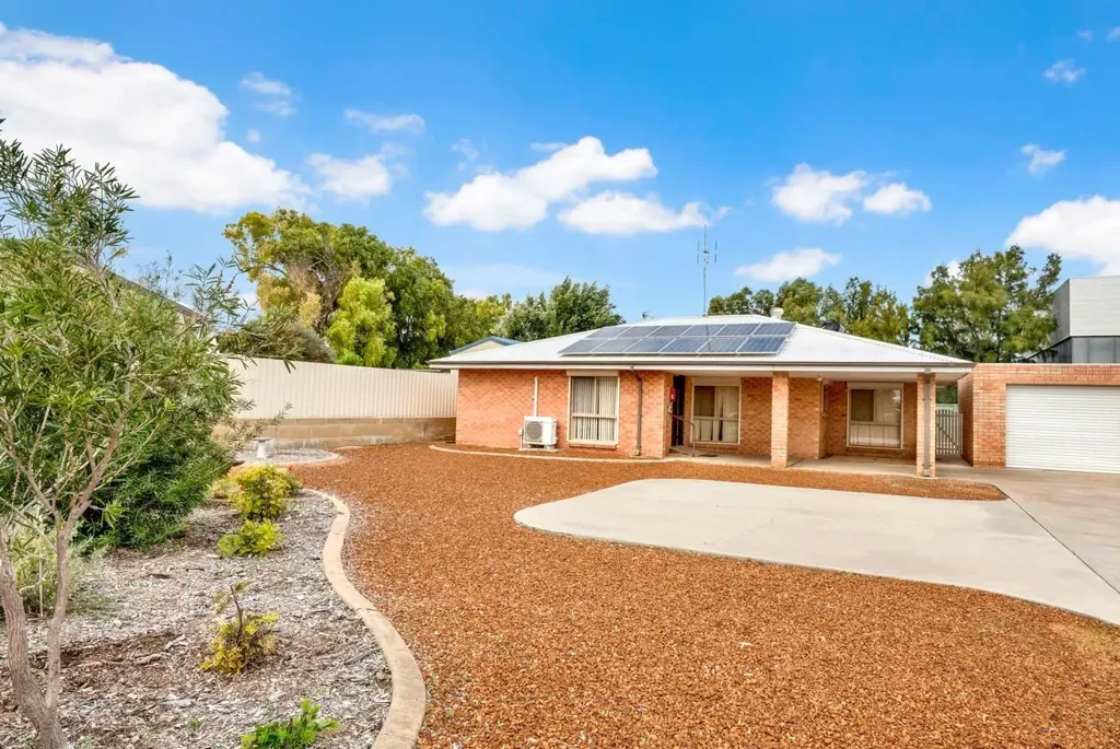19A Clementina Road, Dongara, WA 6525