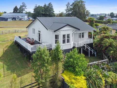 Te Awamutu 3房  Charming 1910s Villa in Town with Stunning Views