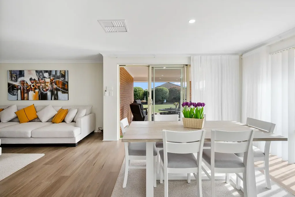 Halls Head 5部屋 Coastal living, fully renovated & move-in ready.