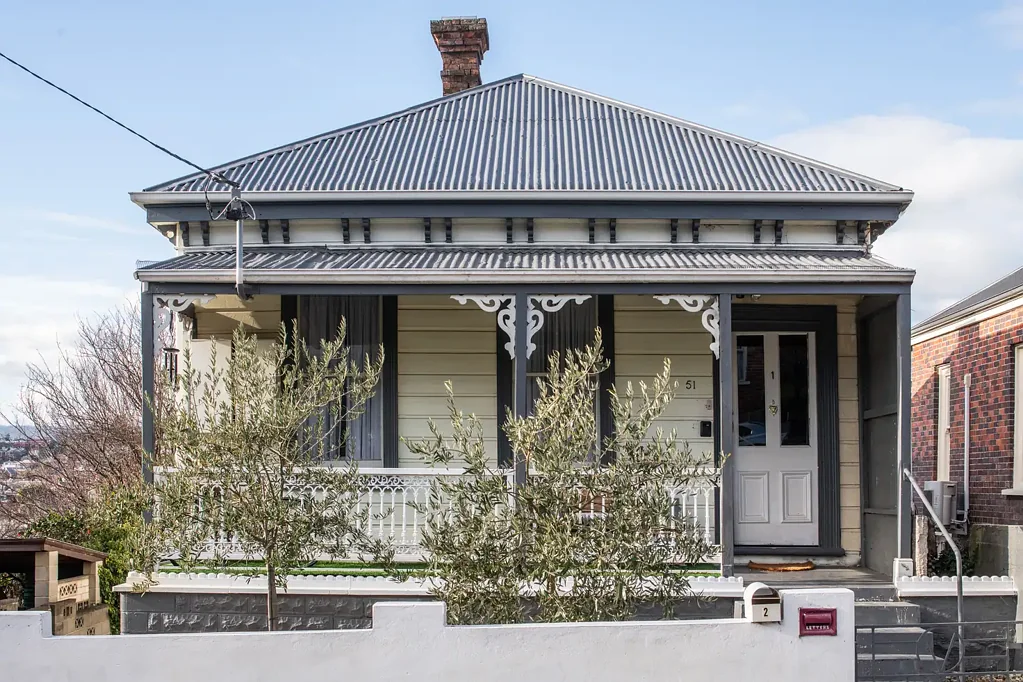 Launceston 3ਬੈੱਡਰੂਮ Charming City Home with Dual-Tenancy Potential