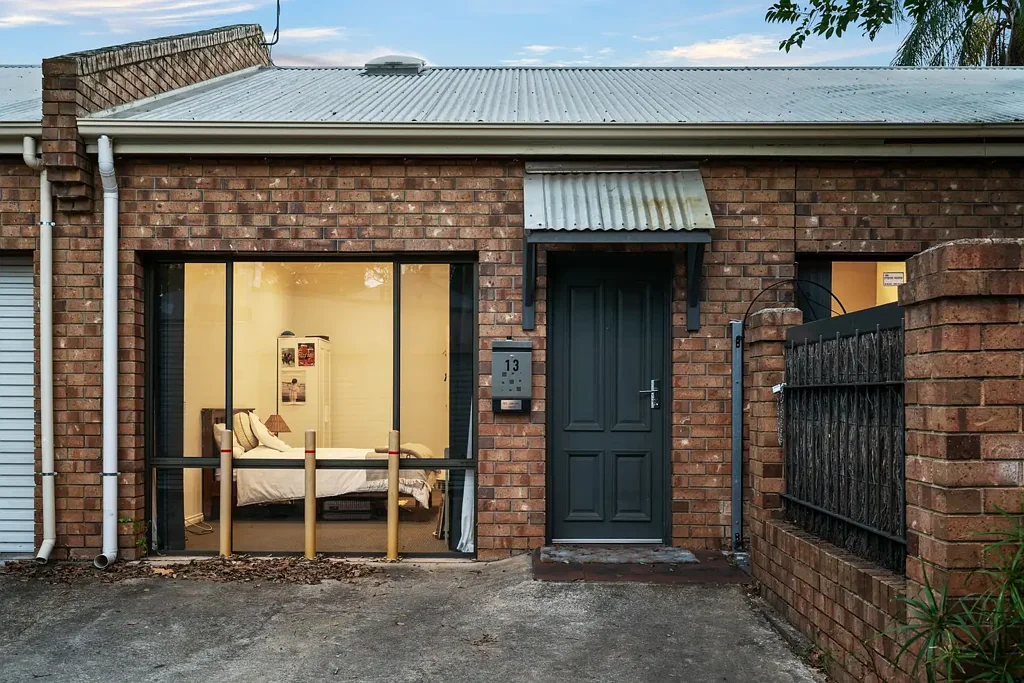 North Adelaide 3Habitaciones Cosmopolitan Living Meets Quiet North Adelaide Charm.