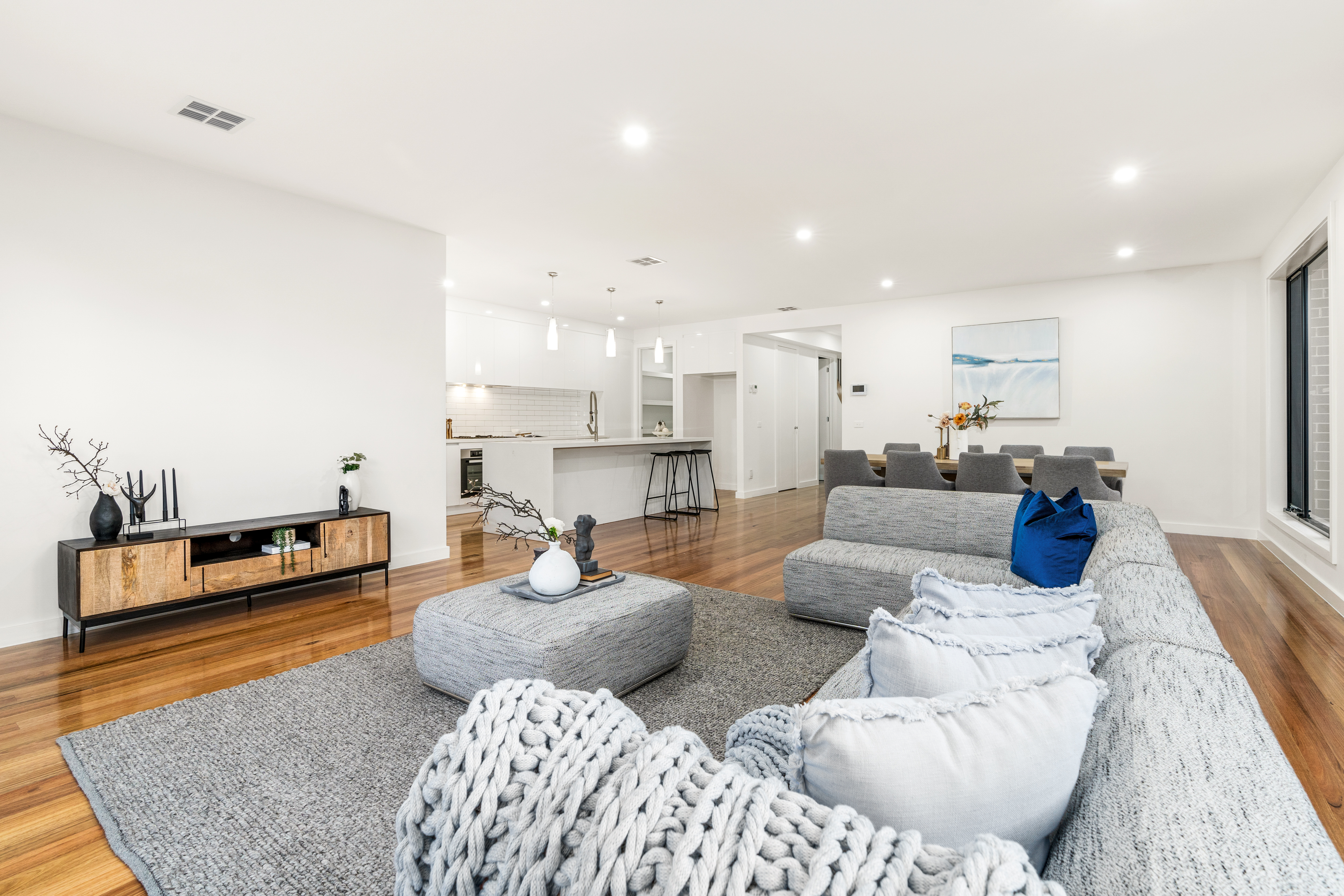 96A OUTHWAITE RD, HEIDELBERG HEIGHTS VIC 3081, 0 phòng ngủ, 0 phòng tắm, Townhouse