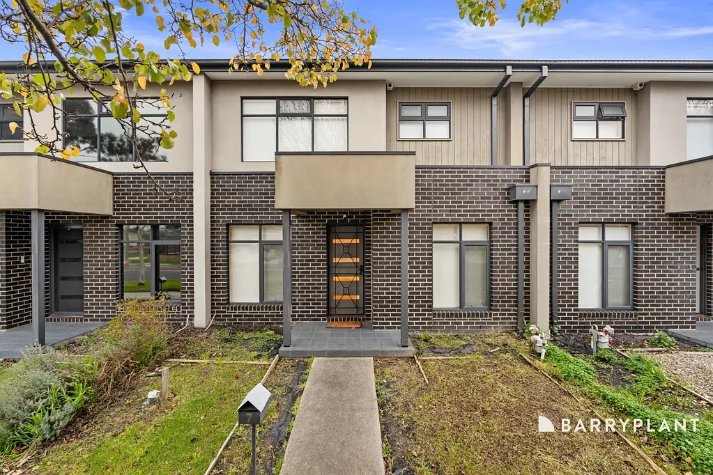 Mernda 4Phòng ngủ Contemporary Style, Space & Convenience