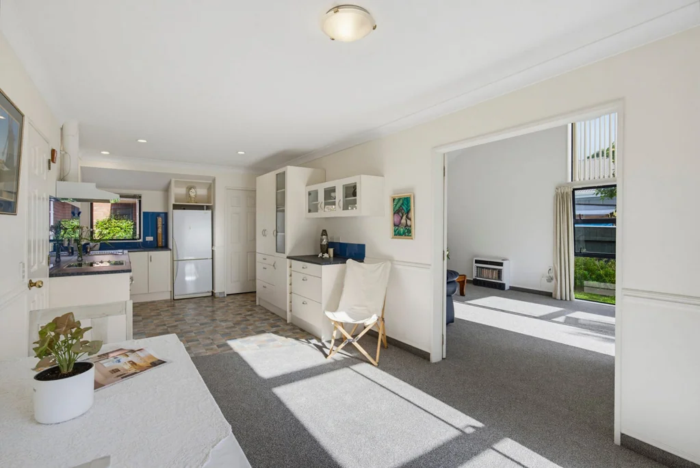 Waikanae 2房  Sunny, Spacious – And Exceptionally Convenient