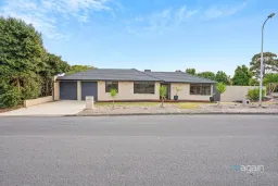 1 Dobell Court, Trott Park