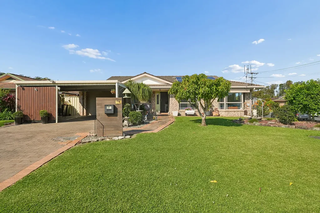 Coffs Harbour 3બેડરૂમ Easy Living In A Sought-After Coffs Harbour Pocket