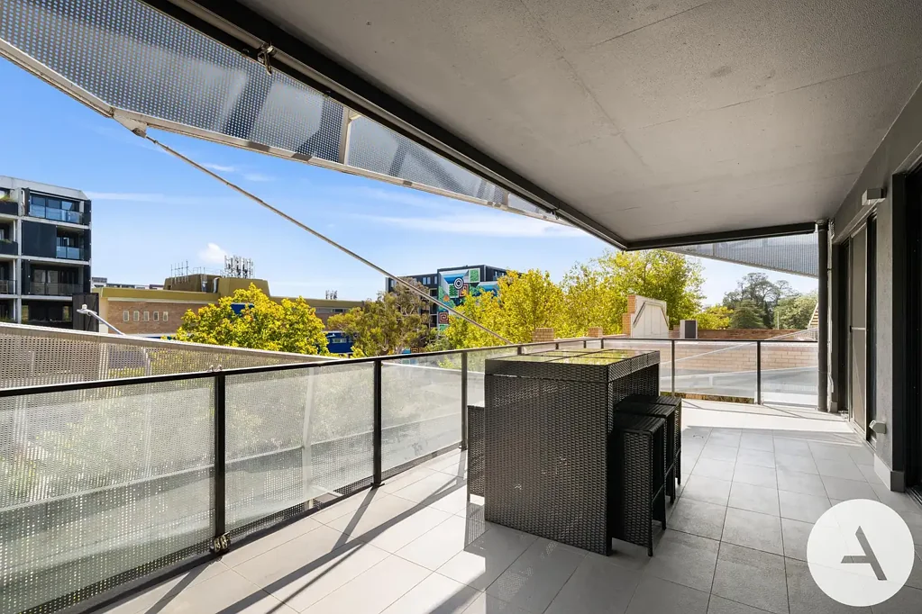 Braddon 3房  Lonsdale living with scale, light and oversized balcony - Move-in Ready!