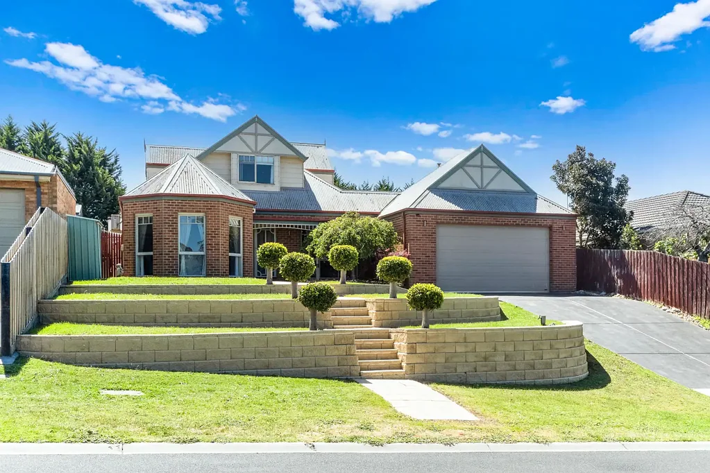 Langwarrin 4ห้องนอน Family Entertainer in the prestigious Woodlands Estate