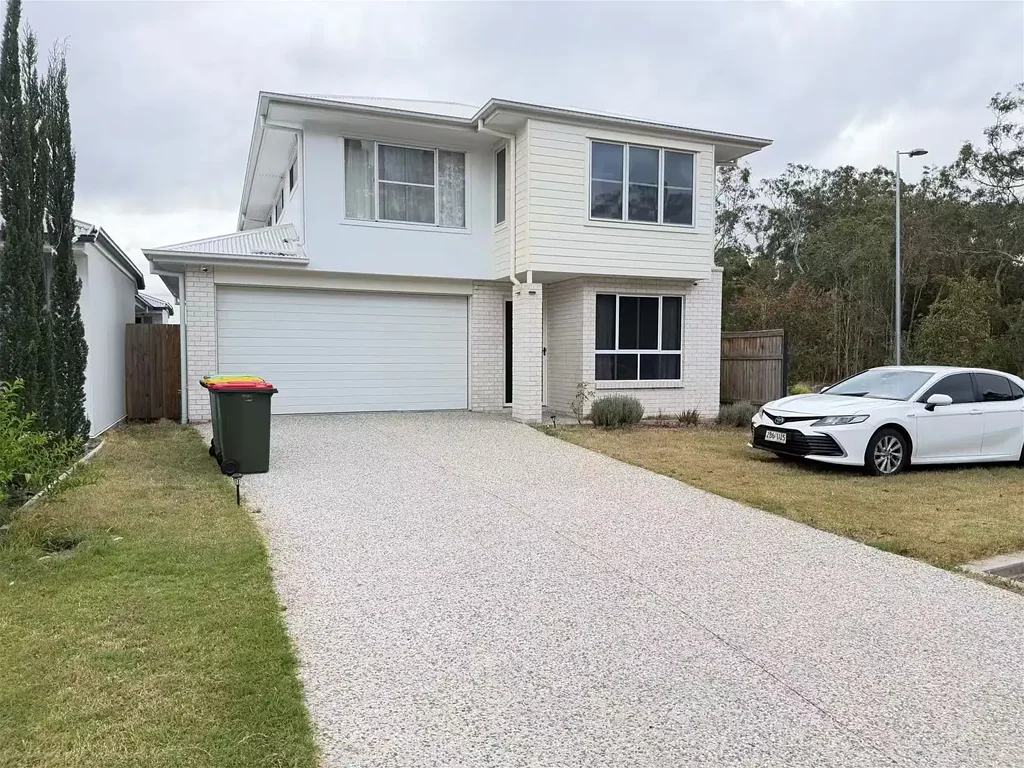 5 Bed | 3 Bath Family Home for Rent, Pallara
