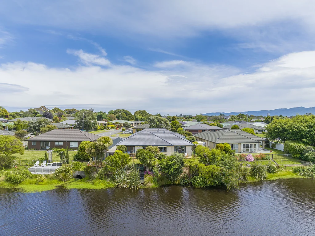 61B Guildford Drive, Paraparaumu, Kapiti Coast, Wellington