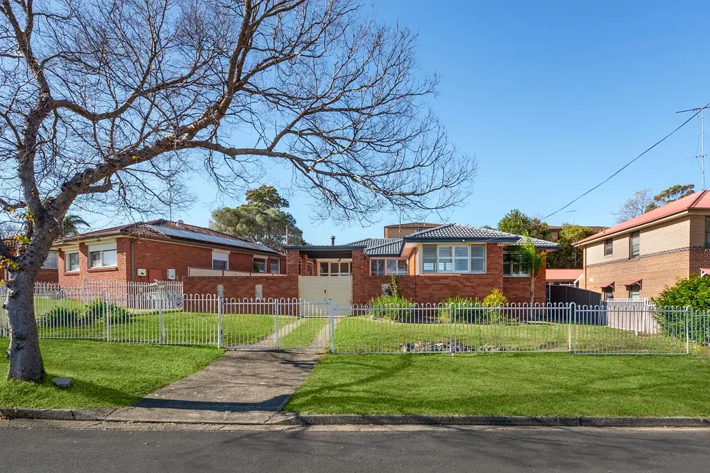 10 Lewis Street, Bradbury, NSW 2560