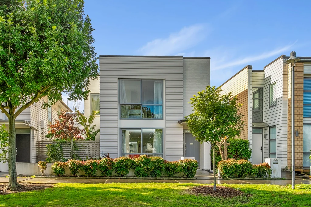Takanini, 4 bedrooms