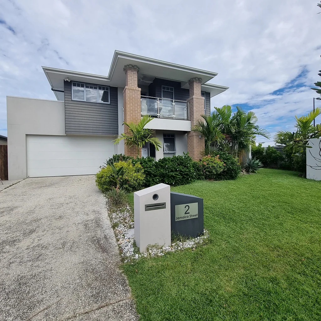 Large Family Home with Pool