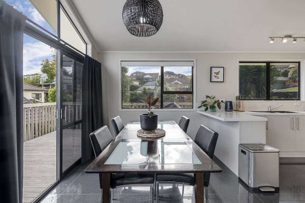 1/21 Gwenand Place, Botany Downs, Auckland - Manukau, 3 habitaciones, 0 baños