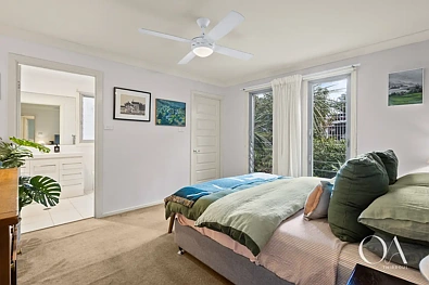 10 Gum Tree Lane, Thirroul, NSW 2515, 3房, 2浴, House
