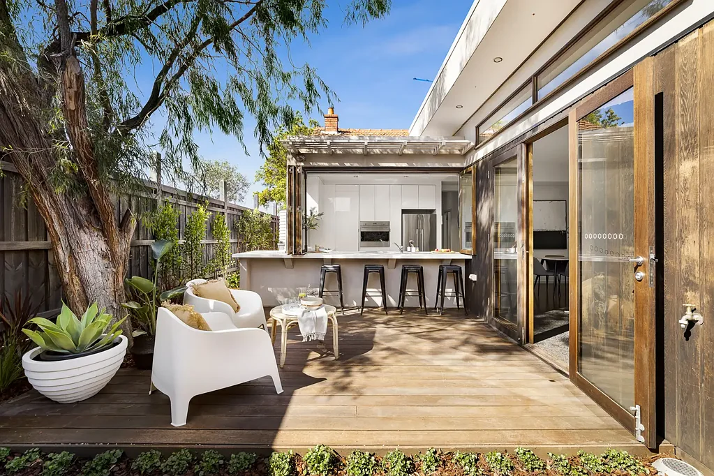 STUNNING EDWARDIAN WITH SECURE OFF-STREET PARKING!