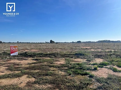 Shepparton North Popular Lauriston Estate - Large 2,425m2 Block