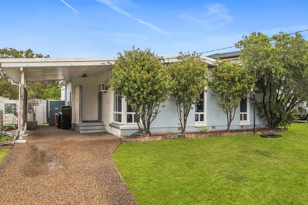 42 Bambil Crescent, Dapto, NSW 2530
