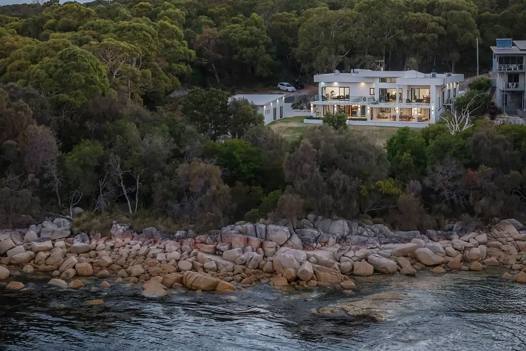 Binalong Bay 6غرفة نوم Welcome to Your Place by the Bay