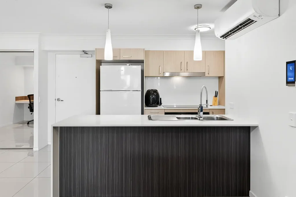 3/14-16 Bright Avenue, Labrador, QLD 4215