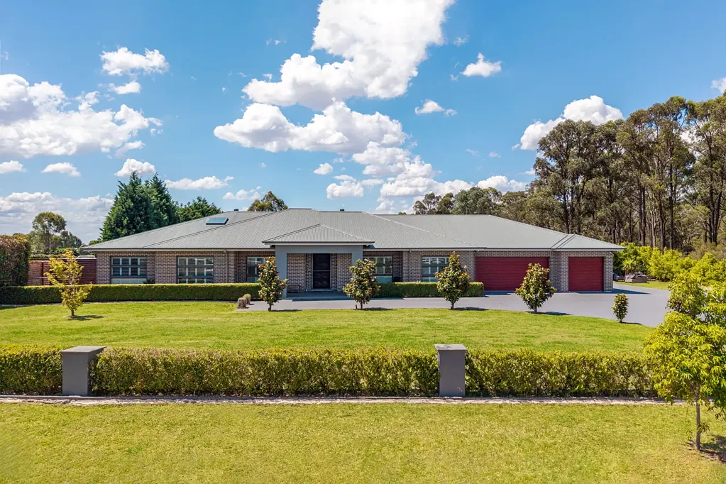 55 Twin Creeks Drive, Luddenham, NSW 2745
