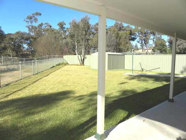 5 MAYOH PL, YOUNG NSW 2594, 0房, 0浴, House