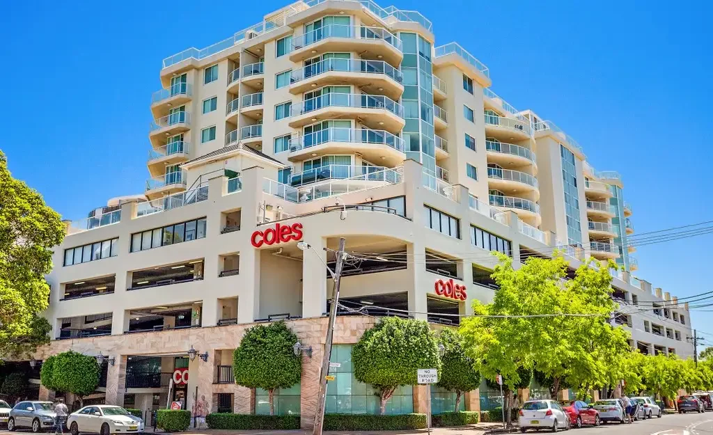 Modern & Spacious 2 bedroom apartment with city views