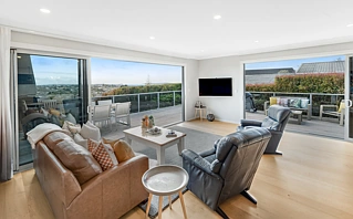 126D Sandspit Road, Shelly Park, Manukau City