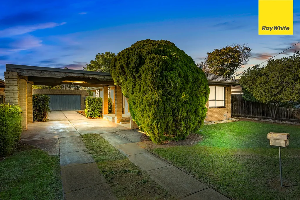 Melton South 3ਬੈੱਡਰੂਮ Lifestyle & Location on a 584m2 Block! (Approx)