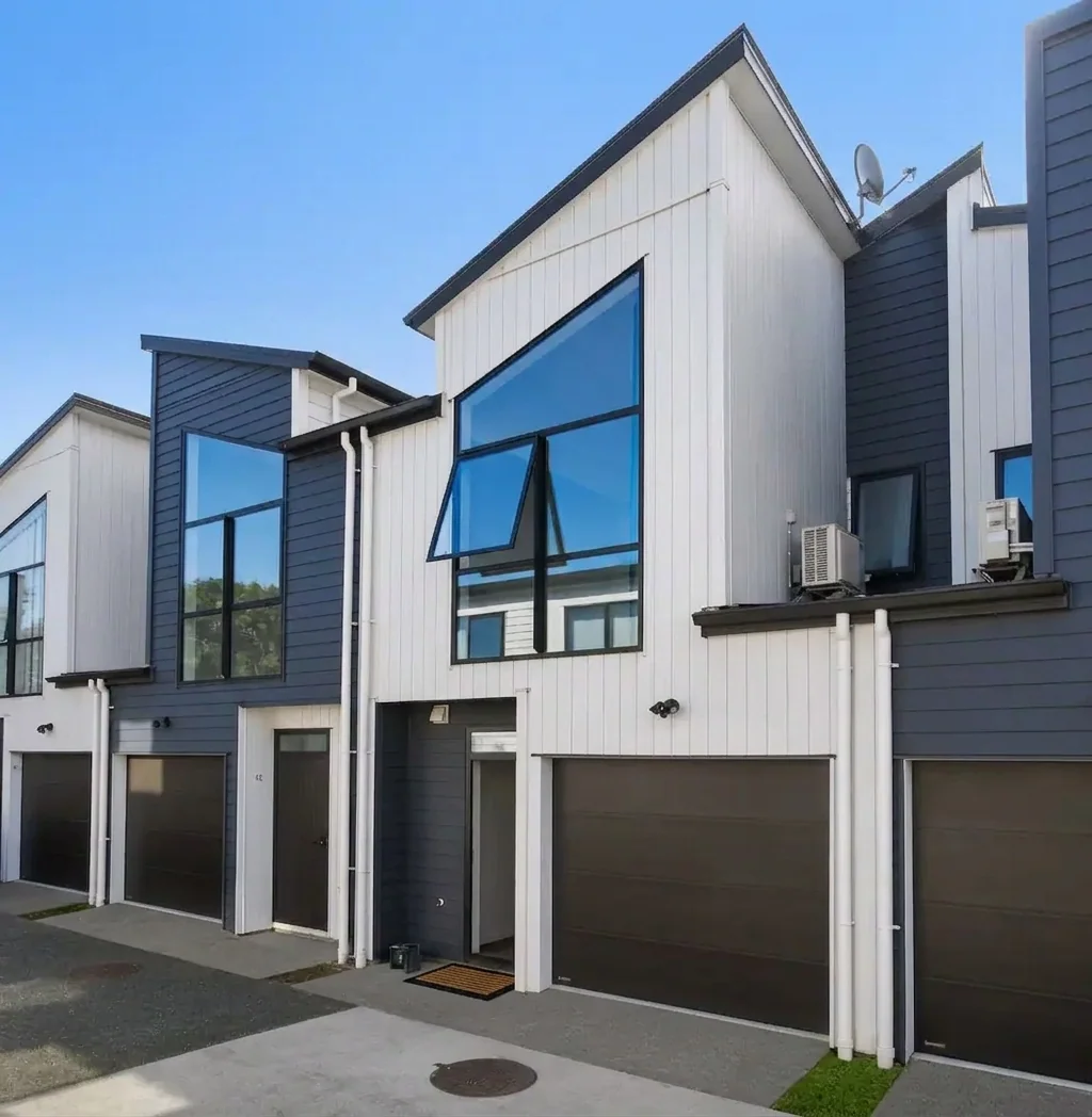 Papakura 3બેડરૂમ 3 BED 2 BATH FREEHOLD TITLE! URGENT SALE!