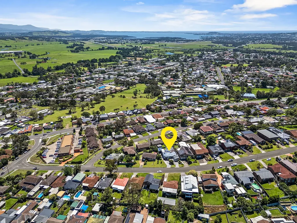 Albion Park 5房  Spacious Interiors & Scenic Outlook