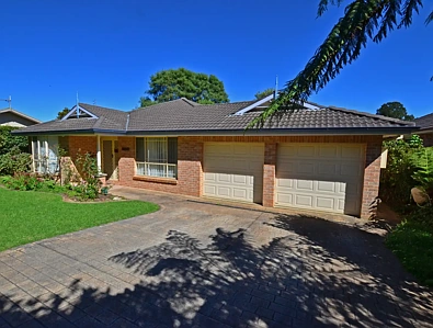 Robertson 4房 CENTRALLY LOCATED SPACIOUS HOME TO SUIT EVERYONE IN THE FAMILY !