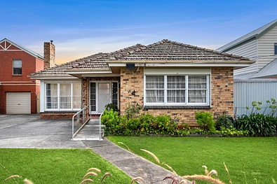 Geelong West 3房  A Retro Gem With Modern Potential